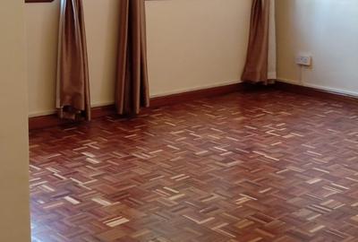 5 Bed Villa with En Suite in Nyari - 4