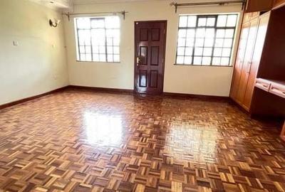 5 Bed Townhouse with En Suite at Lavington