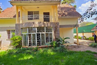 5 Bed Townhouse with En Suite at Nyeri Road