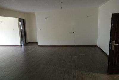 Serviced 4 Bed Apartment with En Suite in General Mathenge