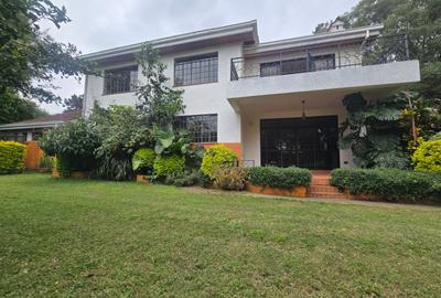 4 Bed House with En Suite in Runda