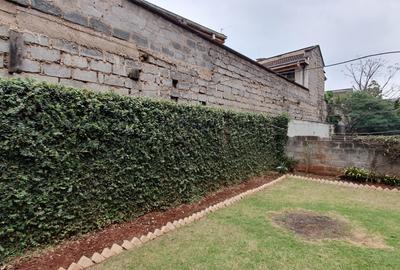 5 Bed House with En Suite at 2Nd Parklands Avenue - 2