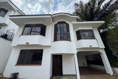 4 Bed Townhouse with En Suite in Riverside