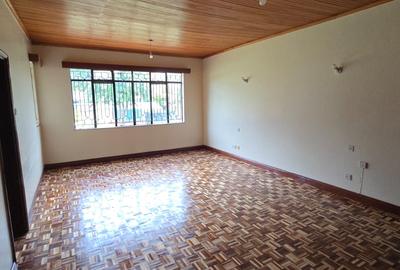 4 Bed Townhouse with En Suite in Lavington - 4