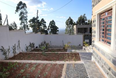 4 Bed House with En Suite at Lemiso Road
