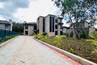 5 Bed Townhouse with En Suite in Karen