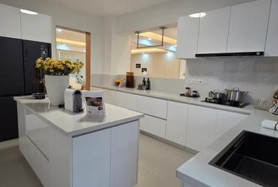 Serviced 5 Bed Apartment with En Suite in Kilimani