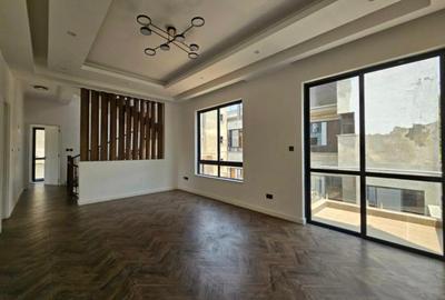 4 Bed Townhouse with En Suite in Lavington