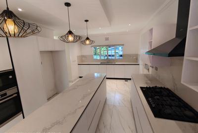 4 Bed House with En Suite at Lavington Green - 3