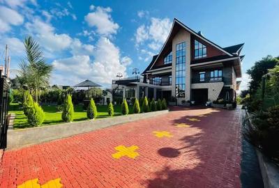 6 Bed House with En Suite in Ruiru