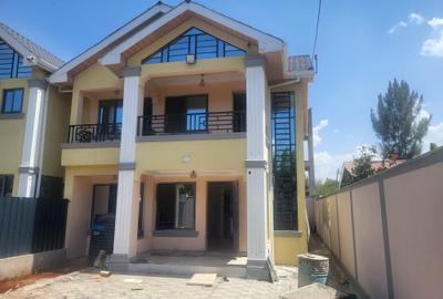 4 Bed House with En Suite in Syokimau