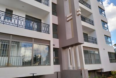 3 Bed Apartment with En Suite in Lavington