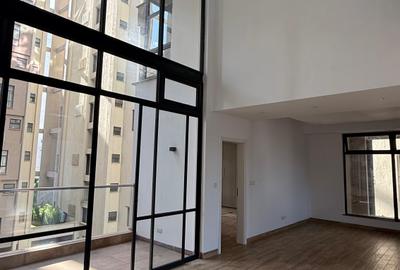 3 Bed Apartment with En Suite in Riverside - 2