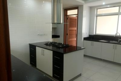 3 Bed Apartment with En Suite at Parklands
