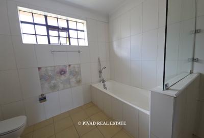 5 Bed House with Swimming Pool in Kitisuru - 4