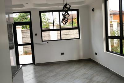 3 Bed House with En Suite in Nyari