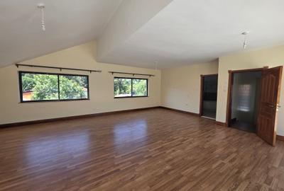 4 Bed Townhouse with En Suite at Grevillea Grove - 3