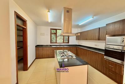3 Bed Apartment with En Suite at Riverside Drive - 3