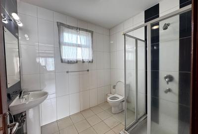 4 Bed Townhouse with En Suite in Lavington
