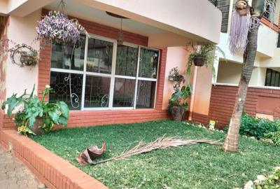 5 Bed Townhouse with En Suite at Lavington