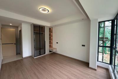 2 Bed Apartment with En Suite at Westlands Westlands