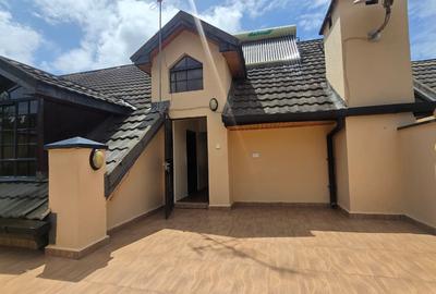 6 Bed Townhouse with En Suite in Lavington