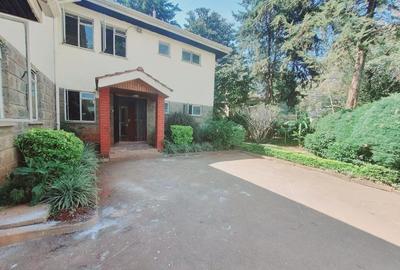 4 Bed Townhouse with En Suite in Lavington