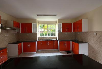 4 Bed Townhouse with En Suite at Miotoni