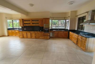 5 Bed Townhouse with En Suite at Eldama Ravine Road