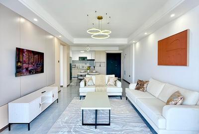 Serviced 3 Bed Apartment with En Suite in Riverside - 2