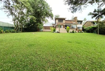 4 Bed House with En Suite in Runda