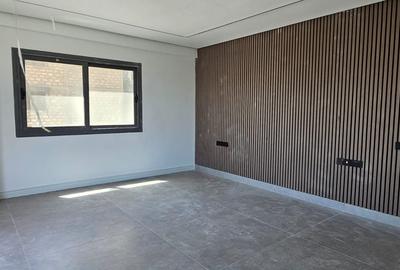 3 Bed Apartment with En Suite at As145 - 4