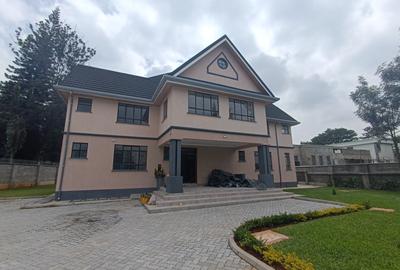 5 Bed House with En Suite at Garden Estate