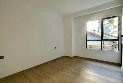 2 Bed Apartment with En Suite in Westlands Area