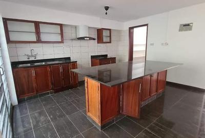 4 Bed Townhouse with En Suite in Lavington - 4