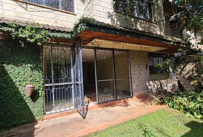 5 Bed Townhouse with En Suite at Lavington - 2