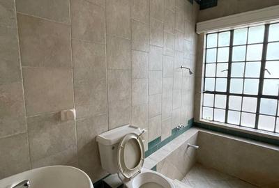 5 Bed House with En Suite in Gigiri - 4