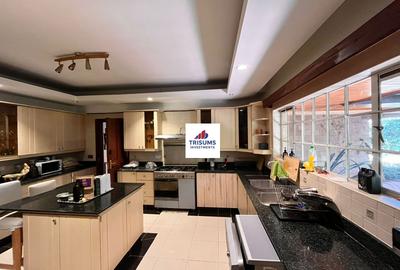 5 Bed Townhouse with En Suite in Lower Kabete - 4