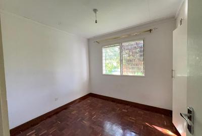 4 Bed House with En Suite in Loresho - 4