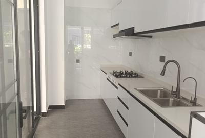 2 Bed Apartment with En Suite at Valley Arcade - 4