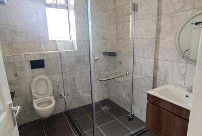 2 Bed Apartment with En Suite at Off Rhapta Road