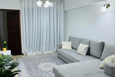 Serviced 2 Bed Apartment with En Suite in Dennis Pritt