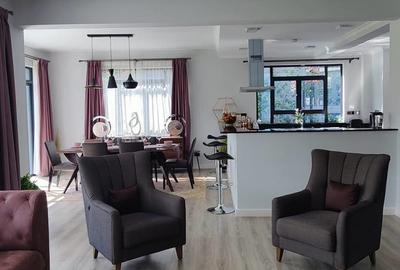 4 Bed Villa with En Suite at Runda