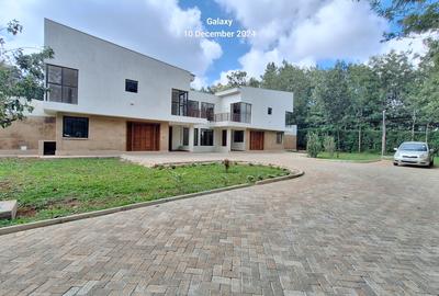 4 Bed Townhouse with En Suite at Off Langata Road