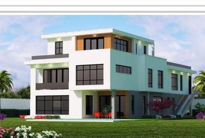 5 Bed House with En Suite at Kyuna Rise - 2