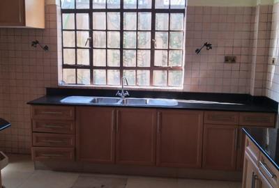 3 Bed Apartment in Waiyaki Way