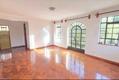 5 Bed House with En Suite in Kitisuru - 4