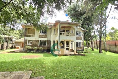 5 Bed House with En Suite in Lavington
