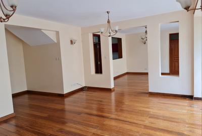 5 Bed Townhouse with En Suite at Convent Road - 3