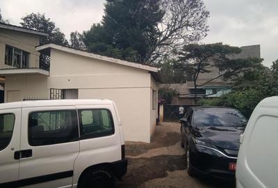 4 Bed Townhouse with En Suite at Near Kindaruma Road - 4